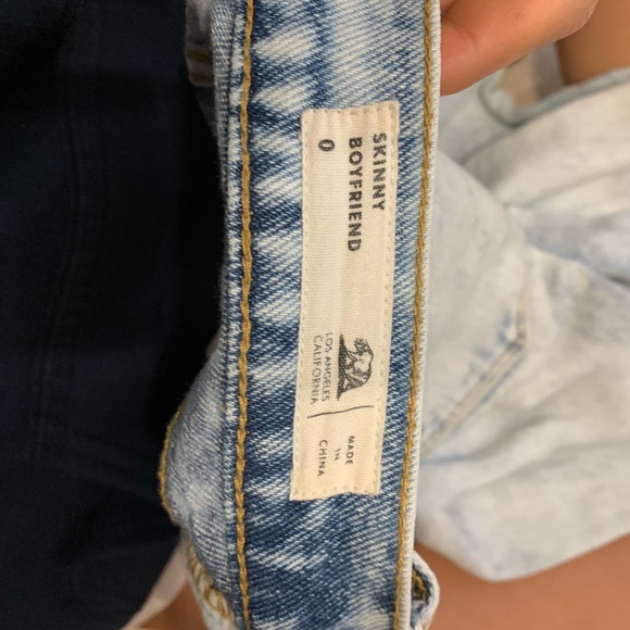 Pacsun Bullhead Acid-Wash Jeans - Picture 4 of 8